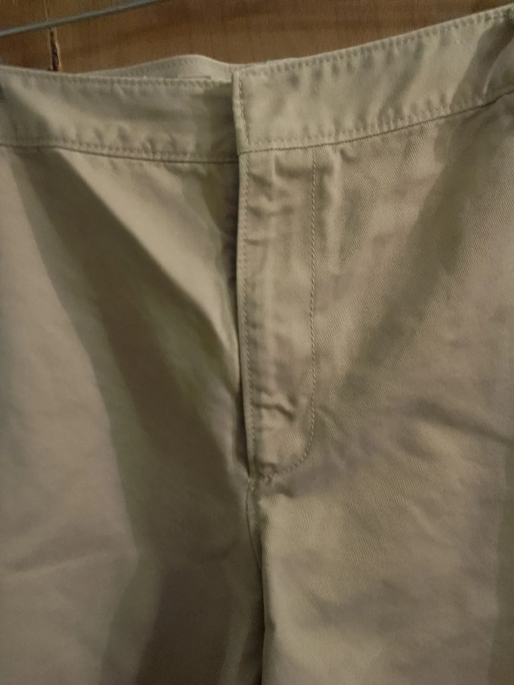 Old Navy Khaki Flat-Front Woman's‎ Authentic Old Navy Size 18 Shorts